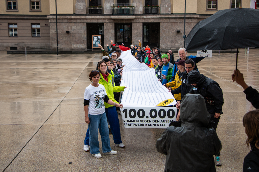 Landhausplatz Mai 2025 Petition 100000